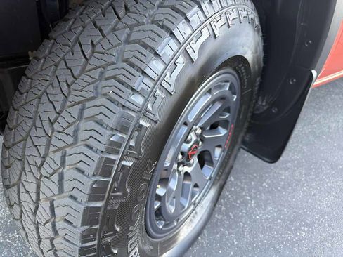 Used 2025 Nissan Frontier Pro-X w/ Pro Convenience Package RWD image 59