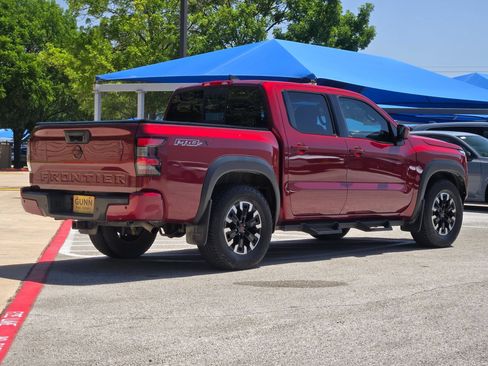 Used 2022 Nissan Frontier Pro-X RWD image 3