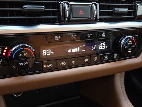 Certified 2024 Nissan Pathfinder Platinum w/ Cargo Package image 24