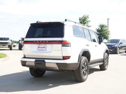 Used 2025 Lexus GX 550 AWD/4WD image 9