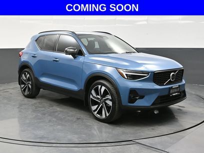 Used 2025 Volvo XC40 B5 Ultra