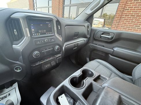 Used 2022 Chevrolet Silverado 1500 Custom Trail Boss image 29