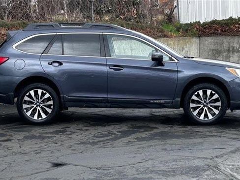 Used 2015 Subaru Outback 2.5i Limited AWD/4WD image 6