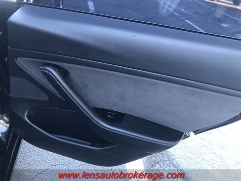 Used 2018 Tesla Model 3 Mid Range image 20