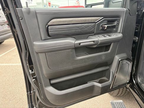 New 2026 RAM 2500 Limited image 9