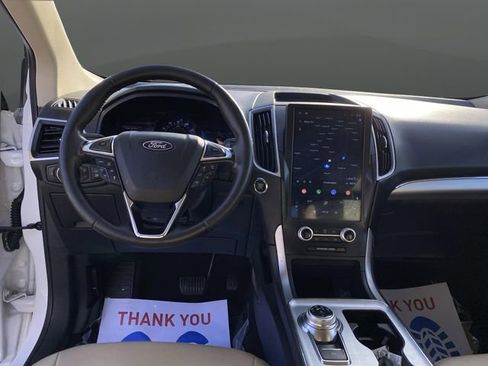 Certified 2022 Ford Edge SEL w/ Convenience Package image 5