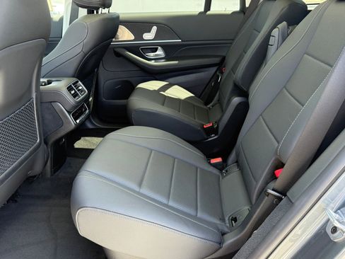 New 2026 Mercedes-Benz GLS 450 4MATIC image 29