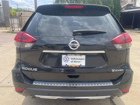 Used 2020 Nissan Rogue SV AWD/4WD image 3