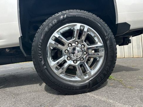 Used 2019 Chevrolet Silverado 2500 High Country w/ Duramax Plus Package AWD/4WD image 20