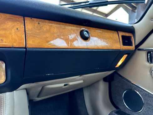 Used 1990 Jaguar XJS V12 Convertible image 42