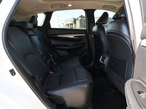 Used 2020 INFINITI QX50 Luxe w/ Navigation Package image 22