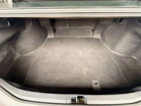Used 2022 Toyota Camry SE FWD image 18