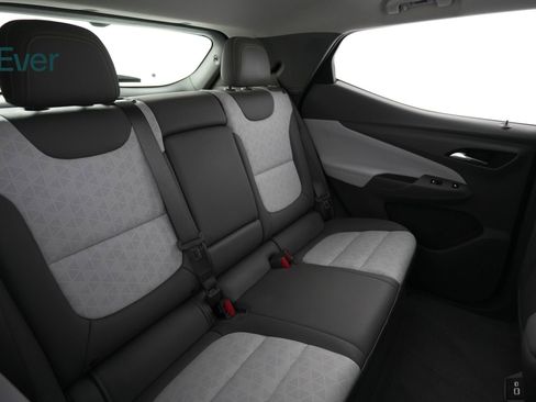 Used 2023 Chevrolet Bolt EUV Premier w/ Sun & Sound Package image 5