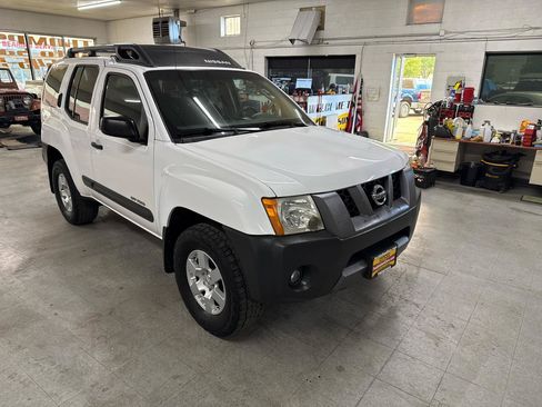 Used 2008 Nissan Xterra Off-Road w/ Tow Pkg AWD/4WD image 99