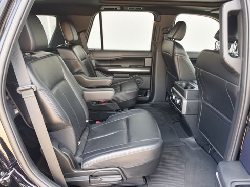 Used 2021 Ford Expedition XLT RWD image 29