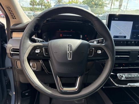 Used 2024 Lincoln Corsair AWD w/ Equipment Group 101A image 25