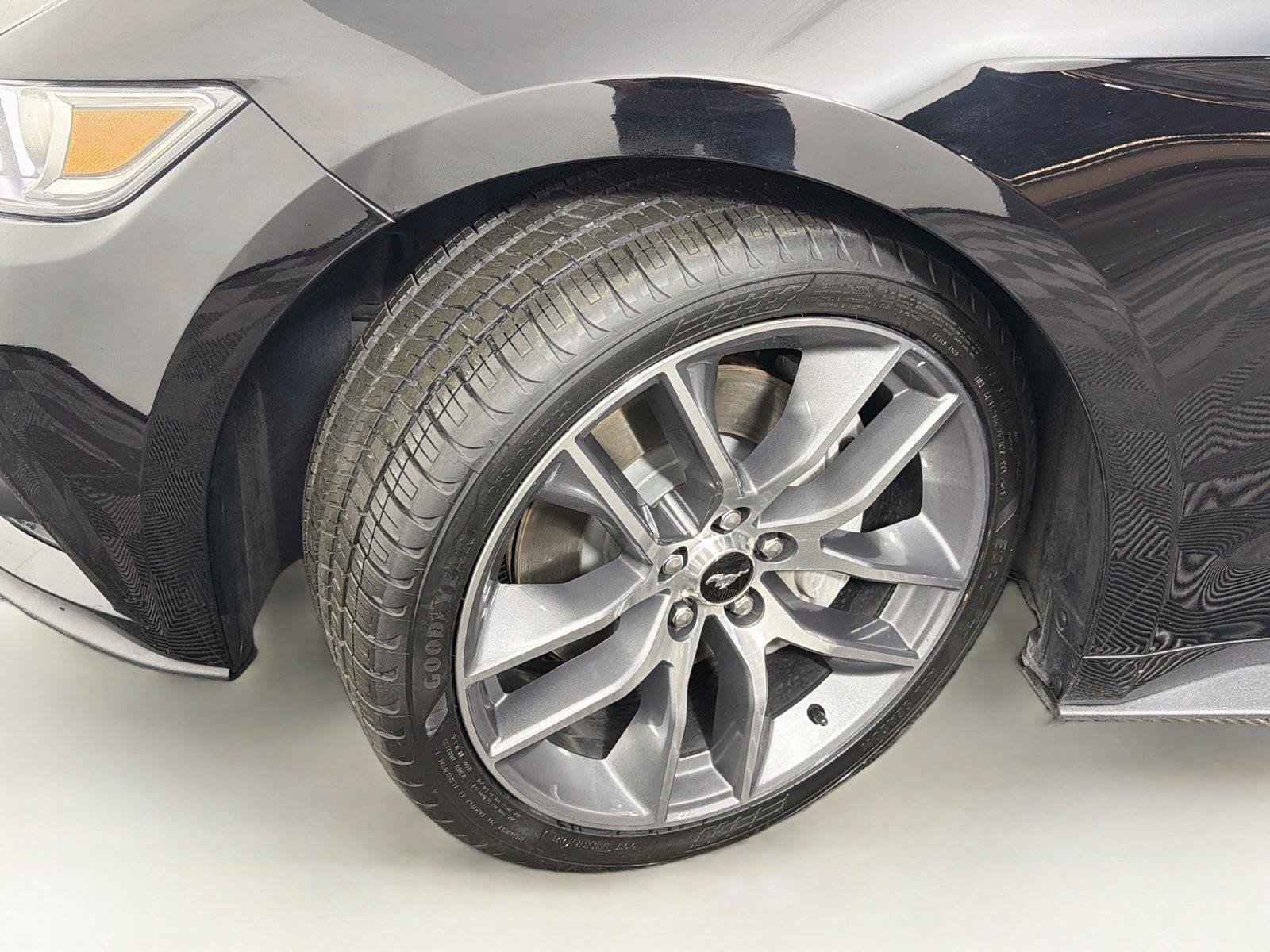 Used 2015 Ford Mustang GT Premium w/ Equipment Group 401A RWD image 37