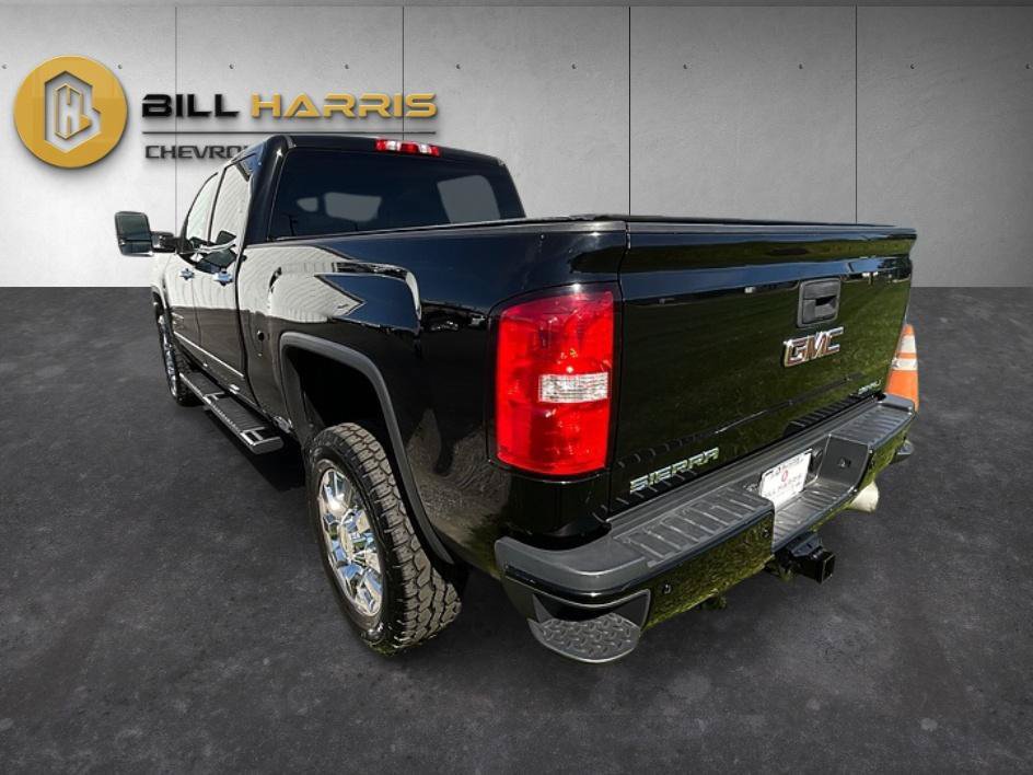 Used 2018 GMC Sierra 2500 Denali w/ Duramax Plus Package AWD/4WD image 7