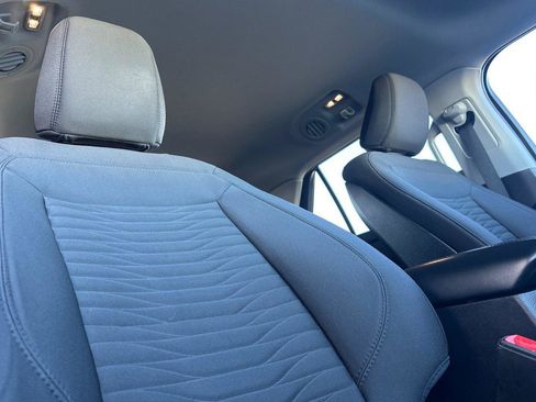 Used 2020 Ford Explorer XLT image 19