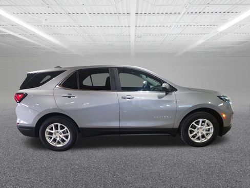 Used 2024 Chevrolet Equinox LT image 5