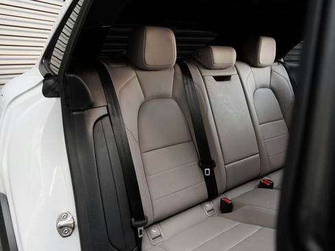 Certified 2024 Porsche Macan 4 Electric AWD/4WD image 33