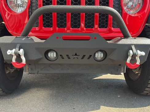 Used 2021 Jeep Wrangler Unlimited Sahara w/ Uconnect 4C Nav & Sound Group AWD/4WD image 14