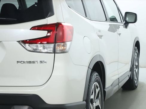 Used 2023 Subaru Forester Premium AWD/4WD image 49