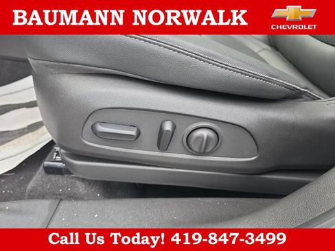 Used 2022 Buick Encore GX Essence w/ Experience Buick Package AWD/4WD image 31
