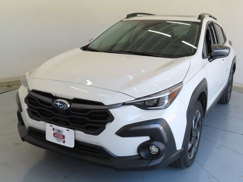Certified 2025 Subaru Crosstrek 2.5i Limited w/ Crosstrek Mirror Package AWD/4WD image 8