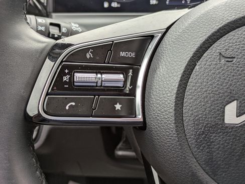 Used 2025 Kia Seltos X-Line AWD/4WD image 20