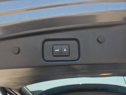 New 2026 Nissan Pathfinder SL image 18