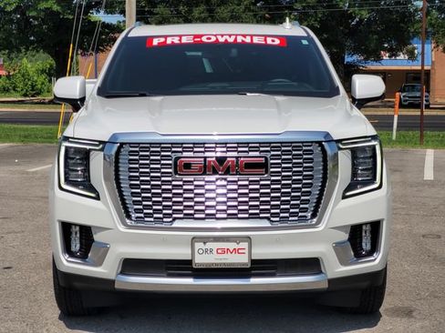 Used 2023 GMC Yukon Denali AWD/4WD image 3