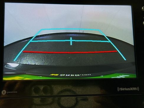 Used 2023 Toyota Camry SE image 19