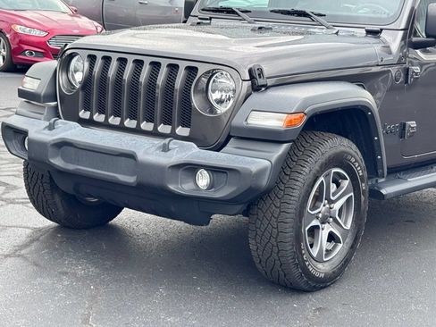 Used 2021 Jeep Wrangler Unlimited Sport w/ Sun And Sound Package AWD/4WD image 38