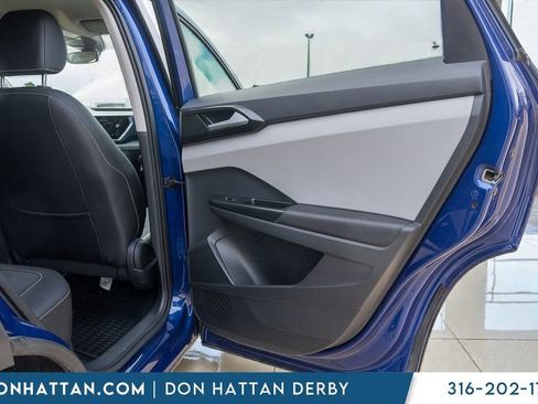 Used 2023 Volkswagen Taos SE AWD/4WD image 22