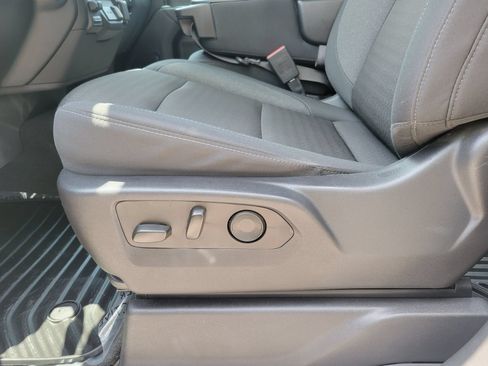 Used 2025 Chevrolet Silverado 1500 Custom AWD/4WD image 17