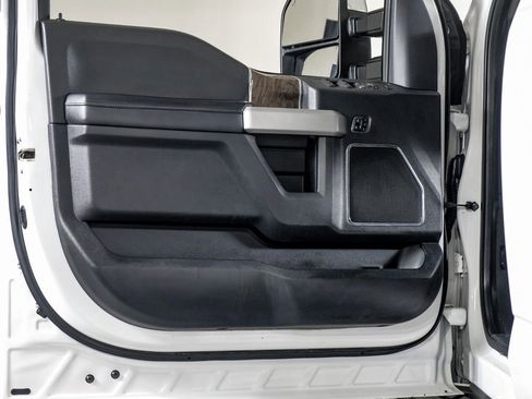 Used 2017 Ford F350 Lariat w/ Lariat Ultimate Package image 35