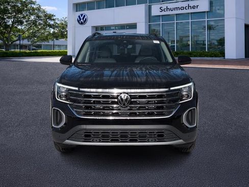Used 2026 Volkswagen Atlas SE w/ Panoramic Sunroof Package FWD image 3