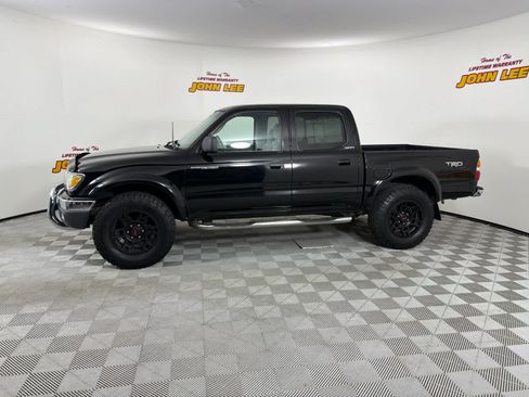 Used 2002 Toyota Tacoma PreRunner w/ SR5 Pkg w/ Chrome Pkg RWD image 2
