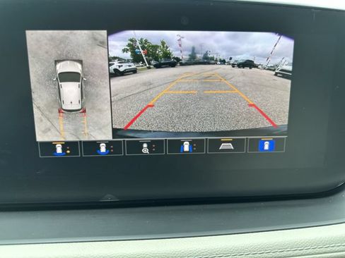 Certified 2025 Buick Encore GX Avenir w/ Avenir Technology Package FWD image 24