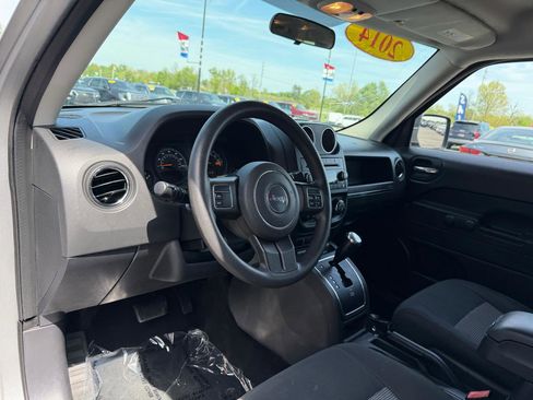 Used 2014 Jeep Patriot Sport w/ Southwest Package image 13
