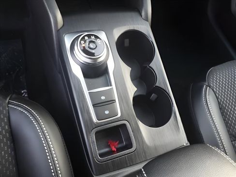 Used 2025 Ford Escape PHEV image 20