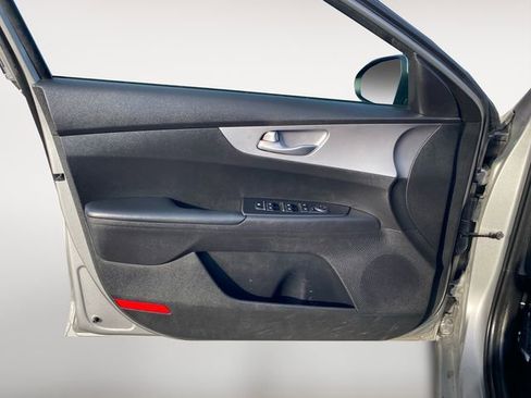 Used 2023 Kia Forte LXS image 16