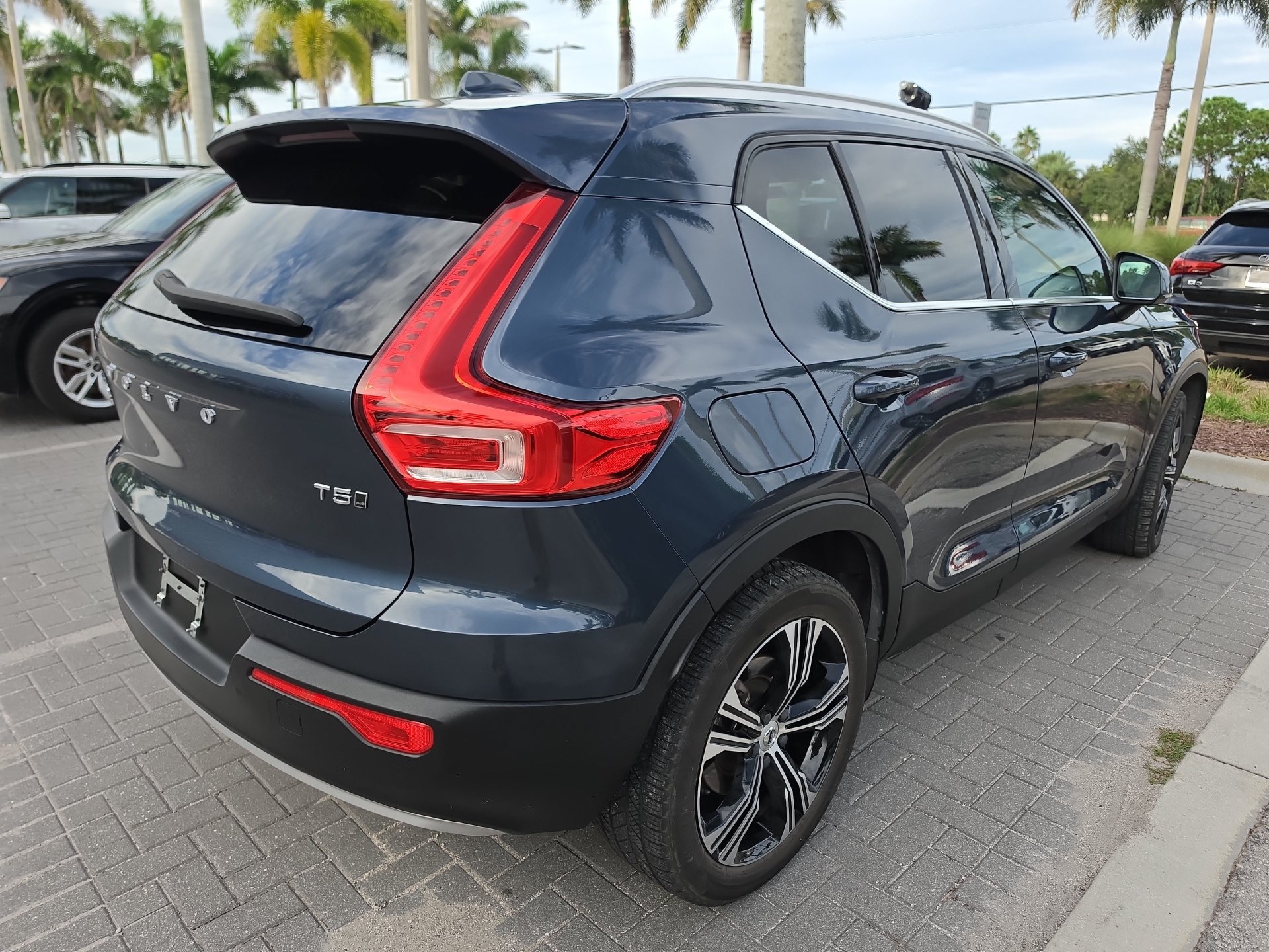 Used 2022 Volvo XC40 T5 Inscription AWD/4WD image 6