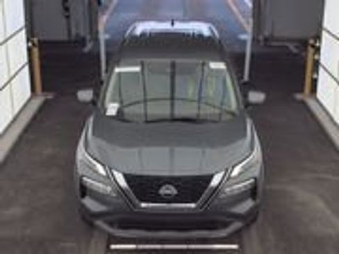 Used 2023 Nissan Rogue SV image 1