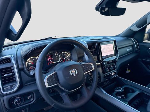 Used 2025 RAM 1500 Big Horn AWD/4WD image 9