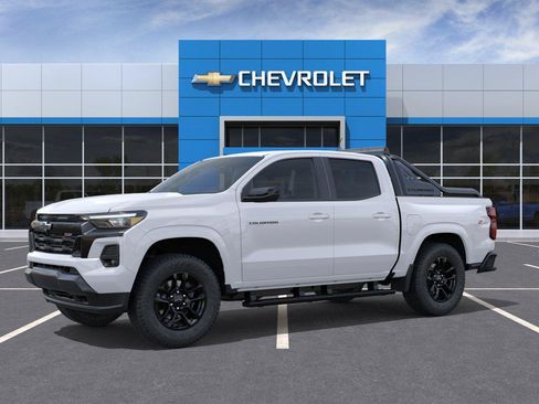 New 2026 Chevrolet Colorado Z71 w/ Midnight Edition AWD/4WD image 2