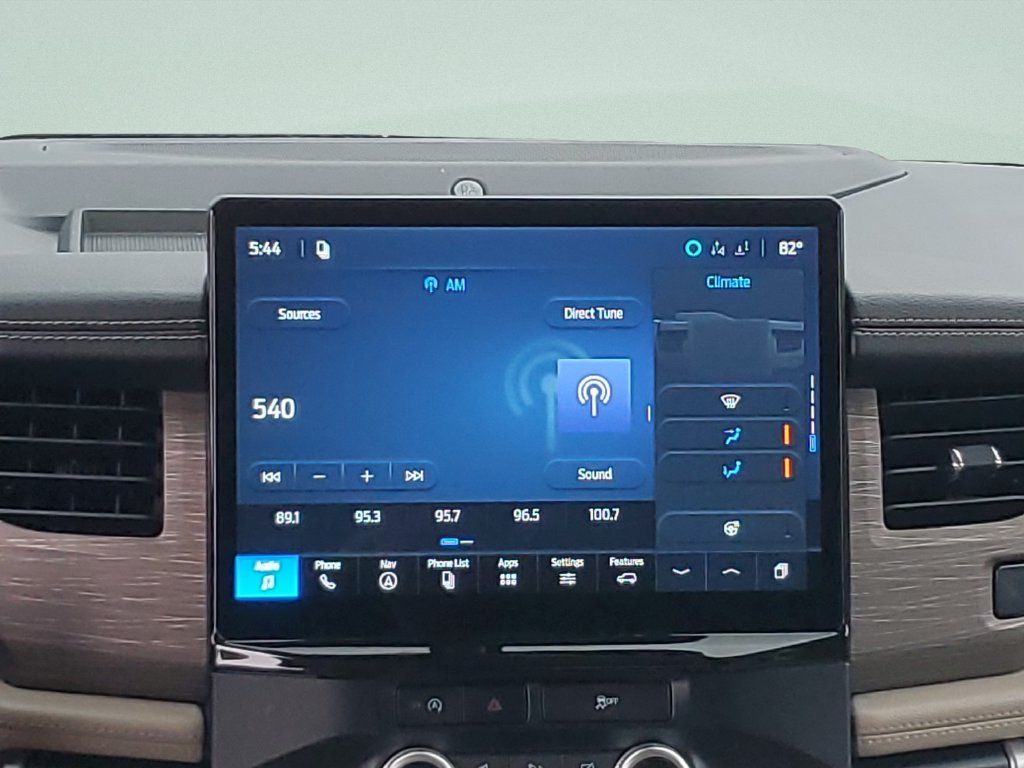 Used 2024 Ford Expedition Max Limited RWD image 14