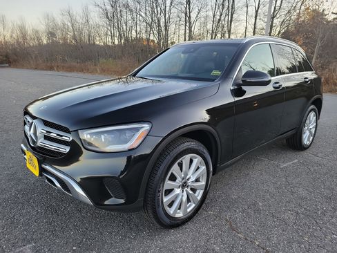 Used 2020 Mercedes-Benz GLC 300 4MATIC image 1