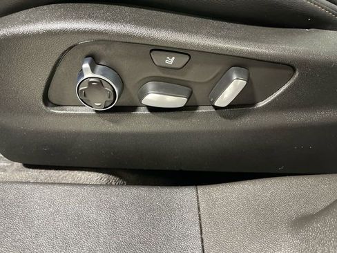 Used 2023 Cadillac XT4 Sport AWD/4WD image 12